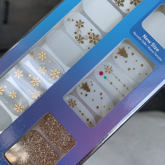 NEW & Used Dashing Diva Gloss Nail Strips 2 packages Holiday - Picture 3 of 8